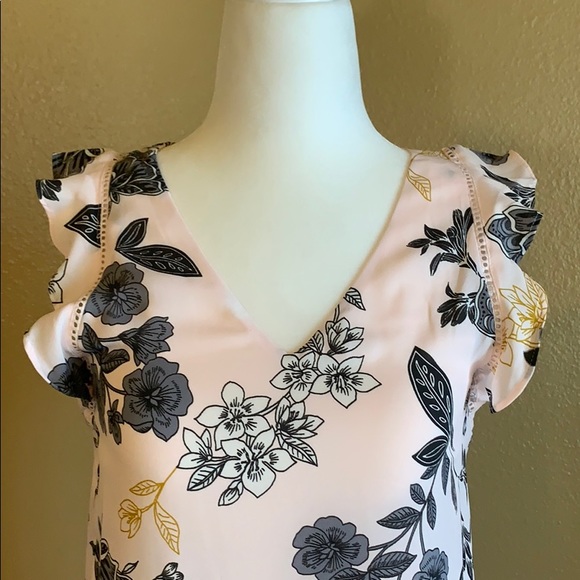 LOFT Flutter Sleeves Dress - Picture 2 of 3